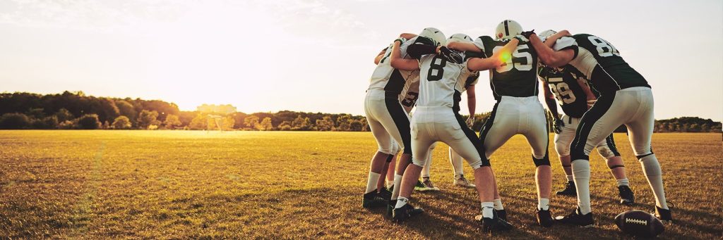 لماذا انحازت المحكمة العليا في الولايات المتحدة إلى جانب مدرب مدرسة يصلي؟