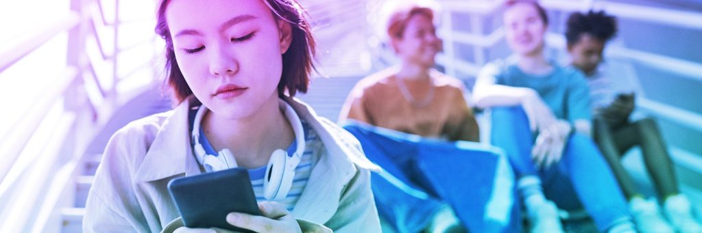 Social media e salute mentale: una nuova guida fornisce indicazioni per gli adolescenti